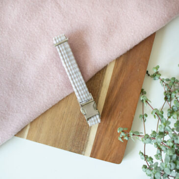 Halsband Between the Beige