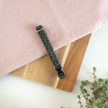 Halsband Green Leopard