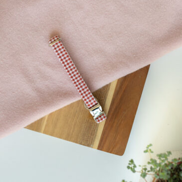 Halsband Checkered Red