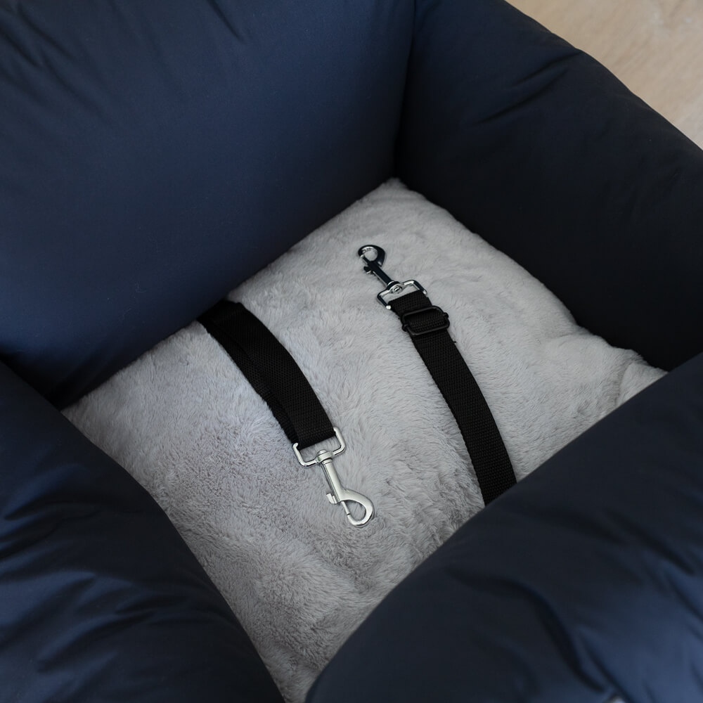 autostoel donkerblauw binnenkant