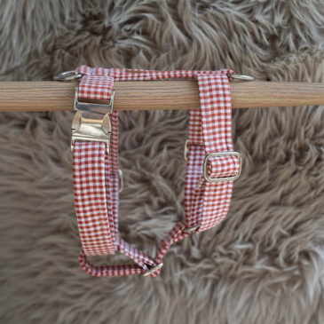 Tuigje checkered Red